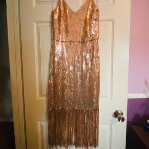 Lulu’s sequin rose-gold midi cocktail dress.
